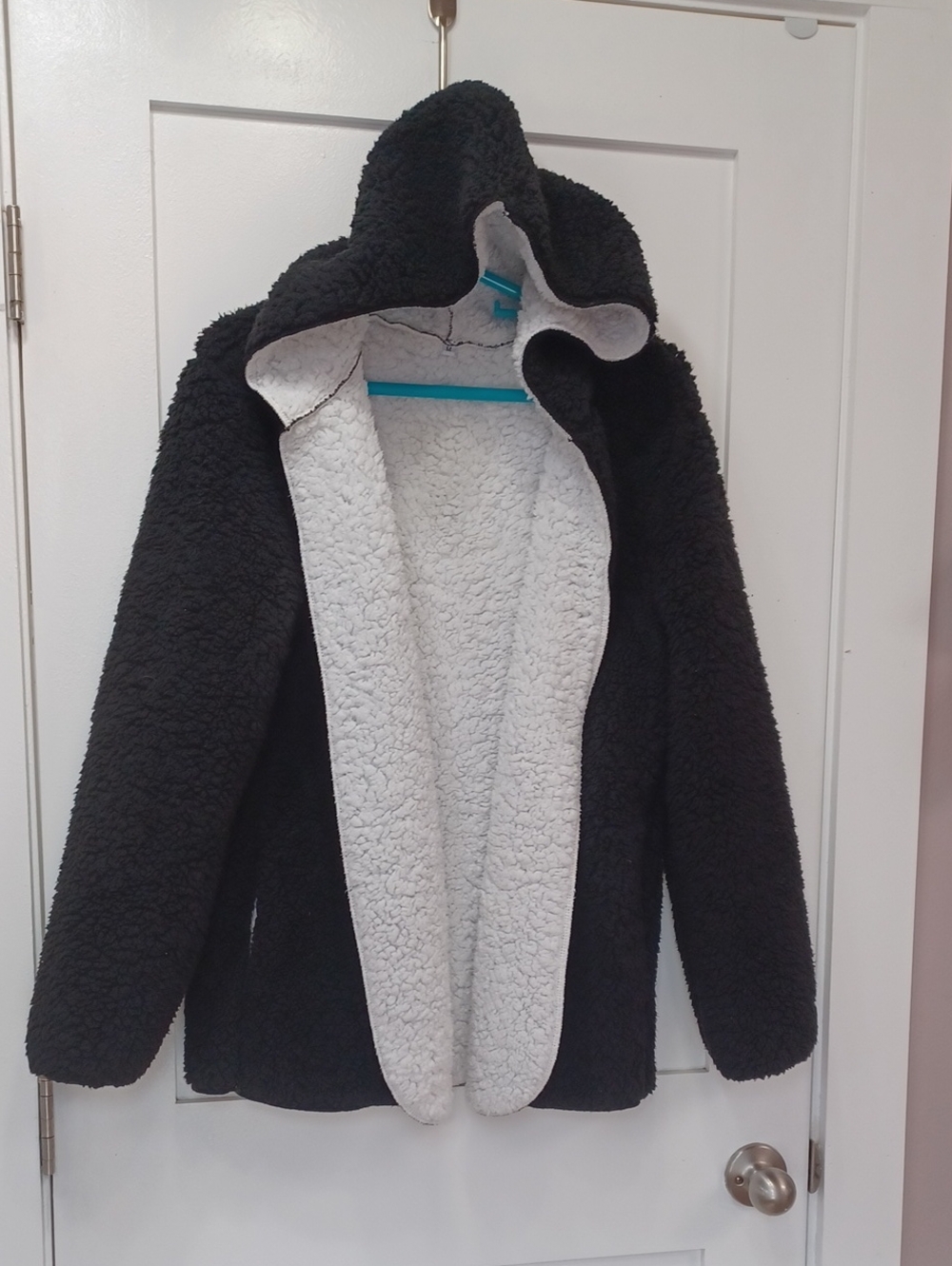 Teddy Bear Black & White 2 Tone Big Fluffy Sherpa Hoodie Coat Pockets Medium